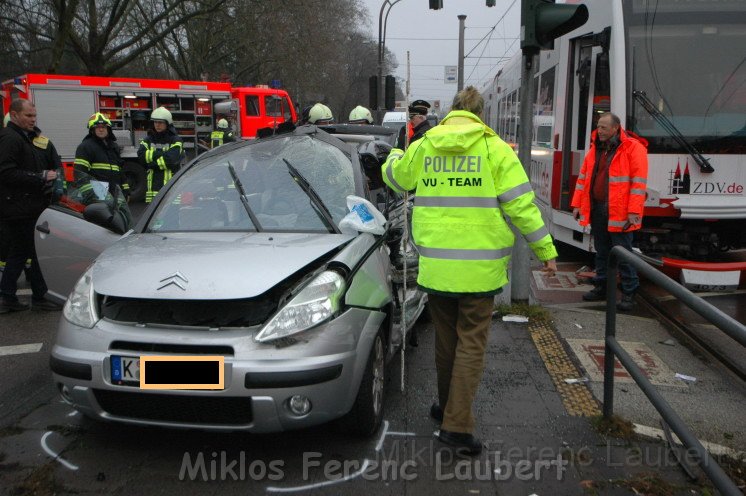 VU Koeln Braunsfeld Aachenerstr Klosterstr P13.jpg